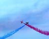 Due Hawk delle "Red Arrows" si incrociano in volo, © FreeFoto.com. Questa immagine s'ingrandisce in una nuova finestra